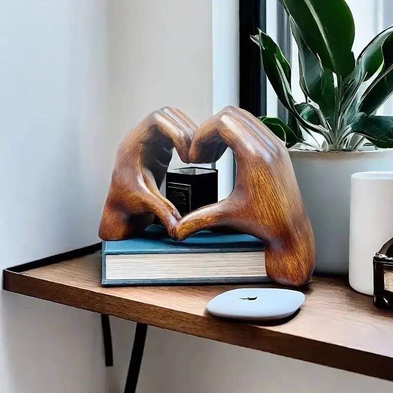 💕 Handmade Heart Statue